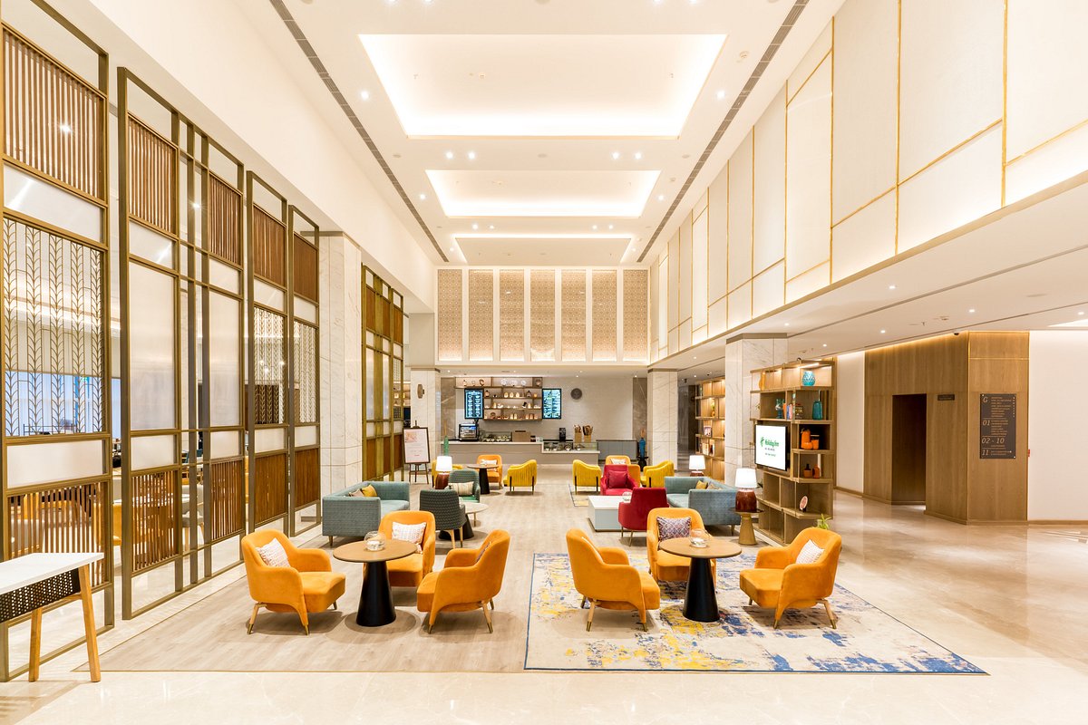 Holiday Inn — image 2
